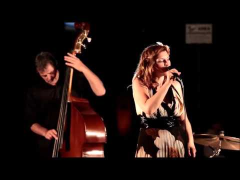 Monia Angeli - Nel blu dipinto di blu - Omaggio all'Italia e alla Dolce Vita