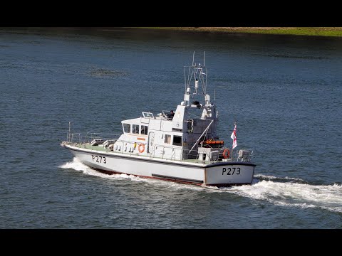 HMS PURSUER P273 LEAVES DEVONPORT NAVAL BASE AT DEVILS POINT - 20th May 2020