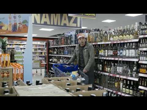 Cedo luduje zbog babe