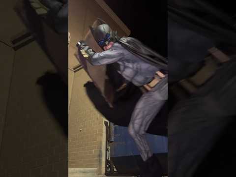 BATMAN: When you steal in Gotham w/ @DarrylMayes #batman #shorts