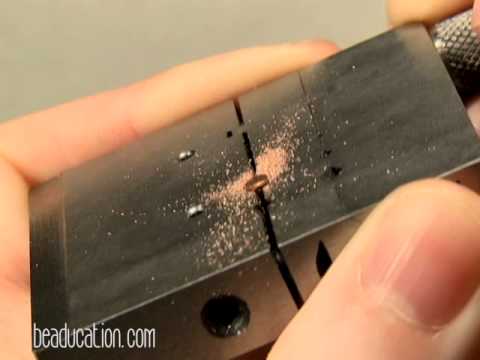 Miter Cutting Vise/Jig - Beaducation.com