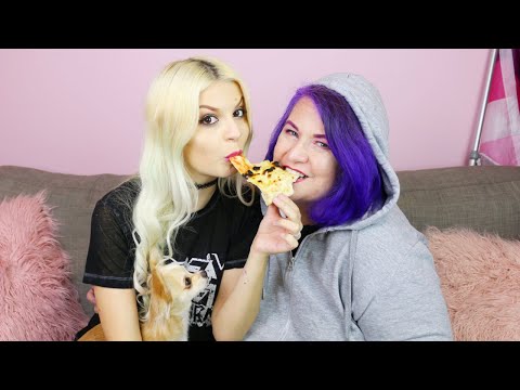 Mukbang With My Wife🍕 Eating And Answering Questions 🍕