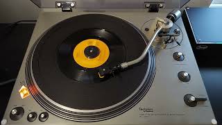 &quot;Me and My Arrow&quot; - Harry Nilsson [RCA, 1971] 45 RPM Vinyl rip