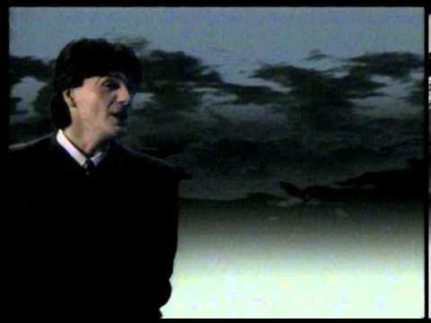 Zdravko Colic - Cija je  ono zvijezda - (Official Video)