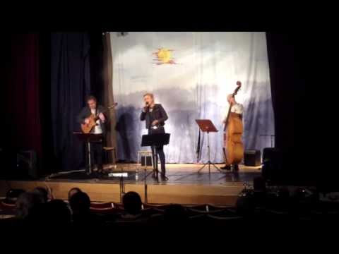 Trio KaTjinG-Gröna Hissen by Tommy Lakso