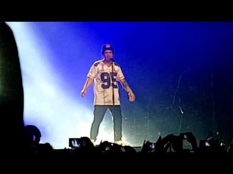 Bruno Mars Live Viena intro + finesse