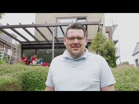 Weinor Terrazza Pure mit 2 Unterglasmarkisen bei der Montage