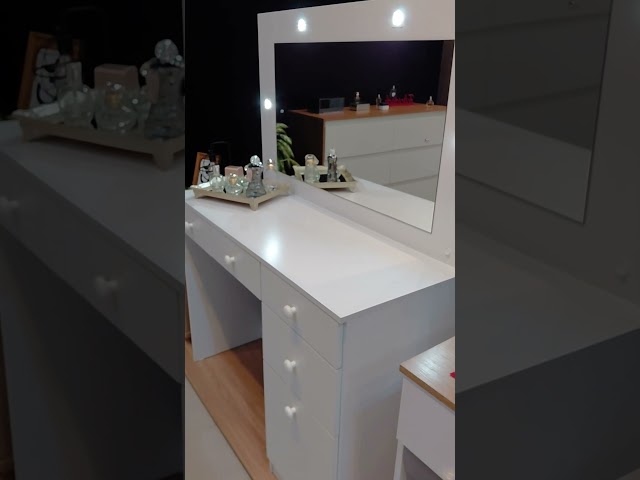 Penteadeira Charme 1 Porta 4 Gavetas com Espelho Branco Hp - Henn