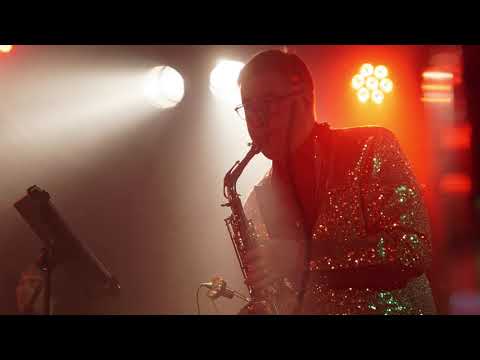 Sir Jay & The Skatanauts - Barefoot Bwoy (live)