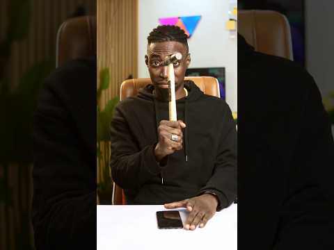 Incredible HACK to fix your phone’s cracked screen. #YoutubeShorts #TechTips #TechHacks