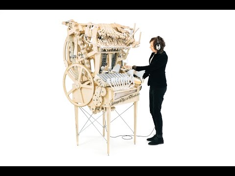 Geniales Musikinstrument aus Holz und 2000 Murmeln | Wintergatan - The Marble Machine