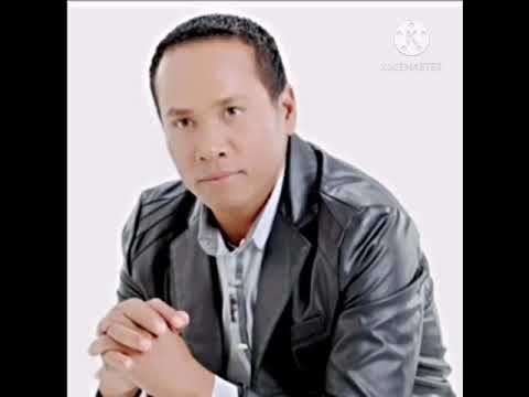 ผู้อยู่เบื้องหลัง-ไมค์ ภิรมย์พร