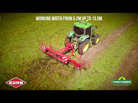Kuhn GF 5202 Tedder in Heavy Crops