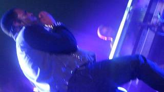 Jason derulo singing Michael Jackson's "billy jean" (Live) His dancing is out of this world!