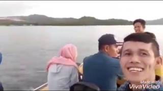 preview picture of video 'Telusuri lautan OBI kawasi HALMAHERA SELATAN'