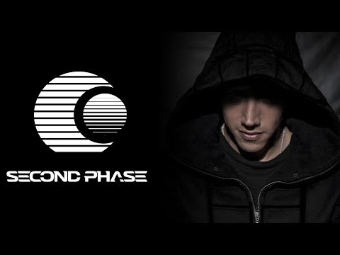 Liquid Stranger - Golden Property (feat. MC Zulu)