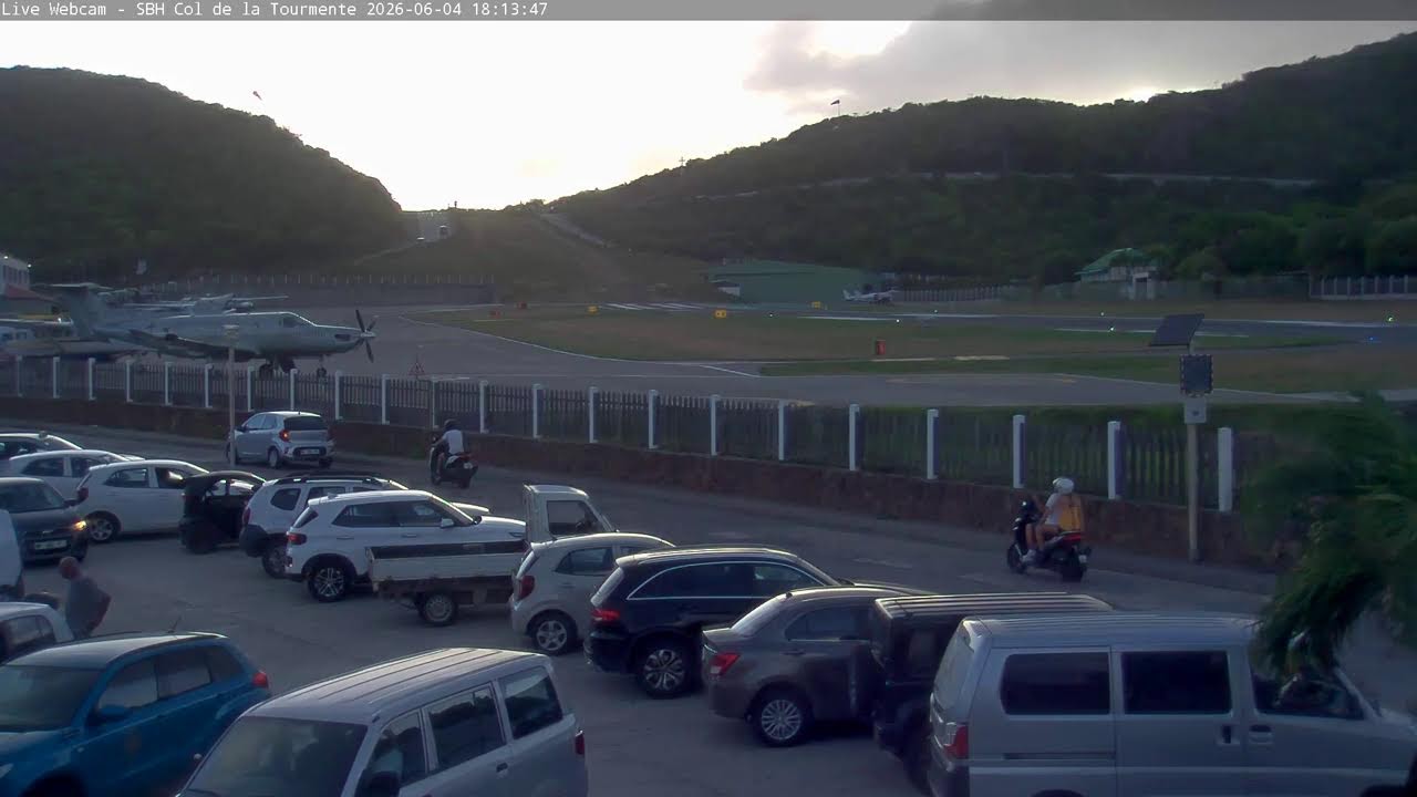 Live webcam view of Aeropuerto Gustaf III, Col de la Tourmente