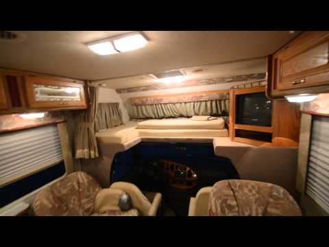 1999 Gulfstream Conquest 300D V10 Class C 15k miles extra clean