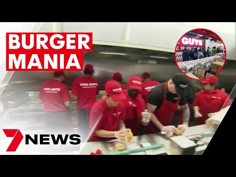 Burger mania hits Melbourne | 7NEWS