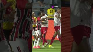 CLIMA TENSO ENTRE OS JOGADORES DE SÃO PAULO E BRAGANTINO VALENDO VAGA NA SEMI DO PAULISTÃO #shorts