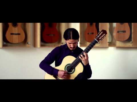 Nicolás Silva Apiolaza plays Mallorca by Isaac Albéniz on a Milestones classical guitar