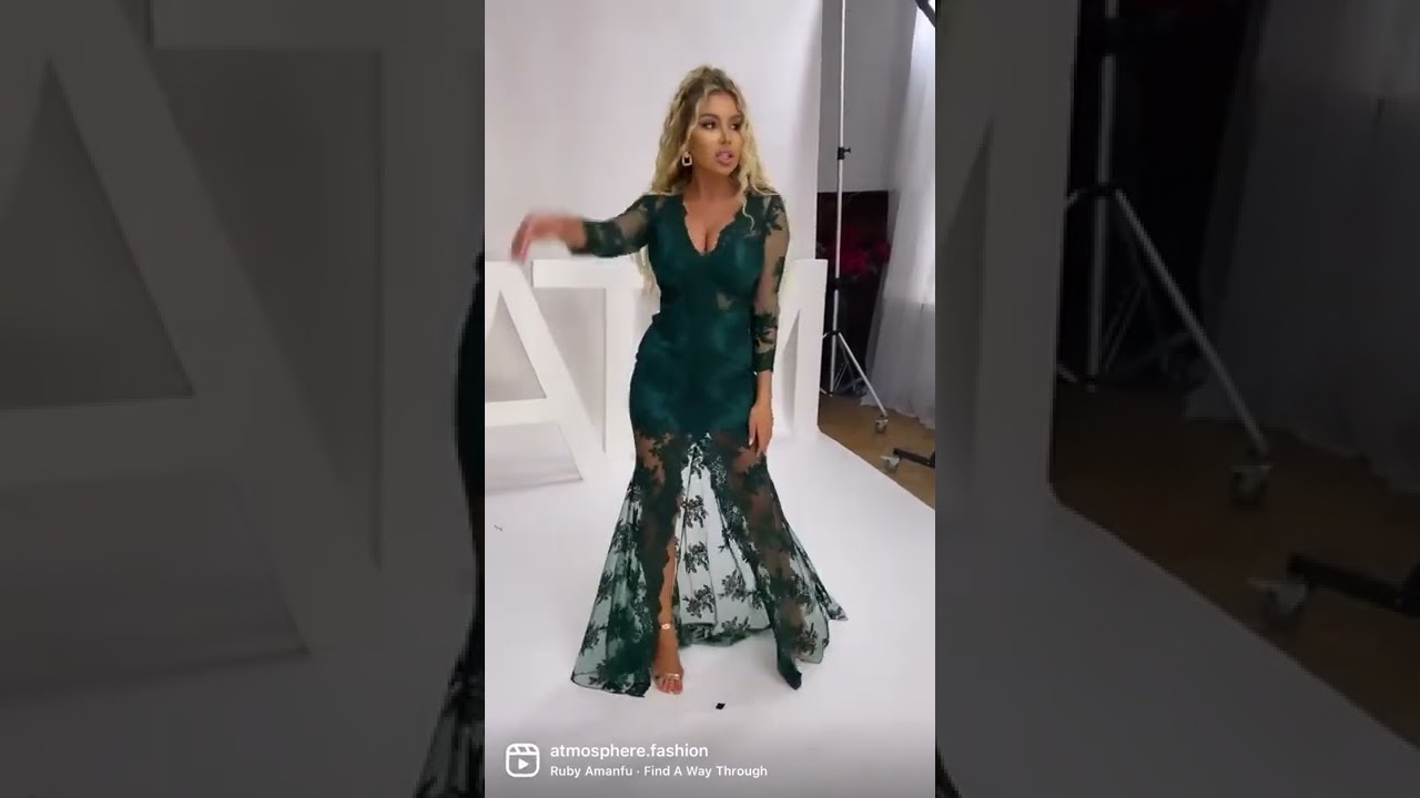 Abito da cerimonia di colore verde bottiglia