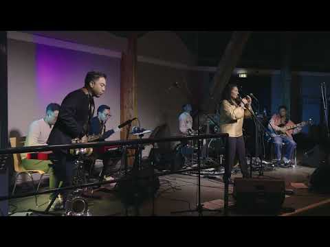 Avelao - Lalatiana with Ralah'Trio , Anjaniony and Sitraka (Live performance)