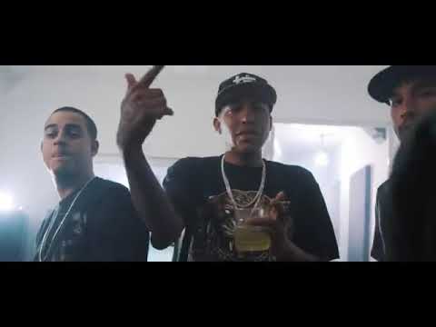 Santa fe Klan 473 con los ojos rojos Ft lefix