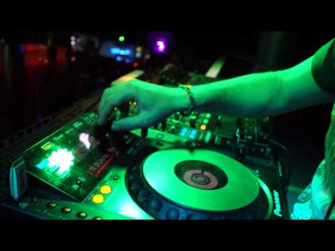 QUIERO VERTE DANY AZNAR FRAN BARROSO DJ YONG LI EN PEOPLE DISCO