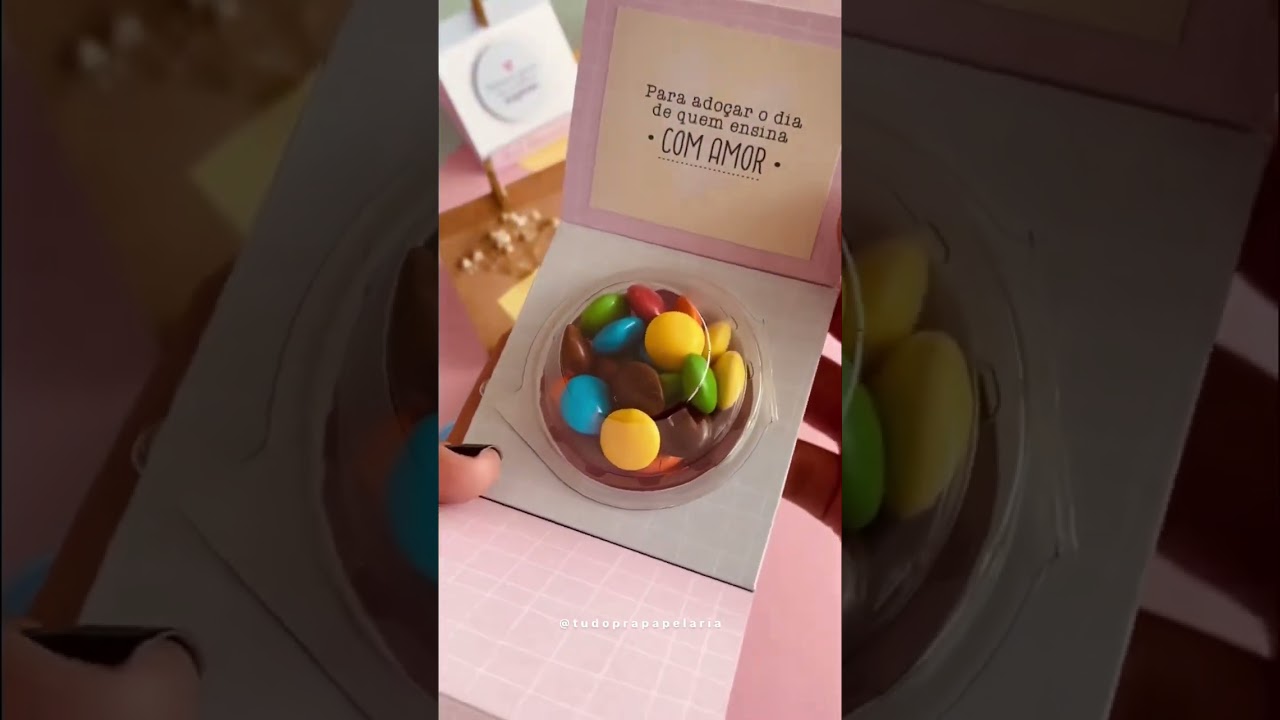 O presente pra profe chegouuu 😍😍