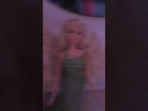 download lagu mp3 mp4 Taylor Swift Doll Our Song, download lagu Taylor Swift Doll Our Song gratis, unduh video klip Taylor Swift Doll Our Song