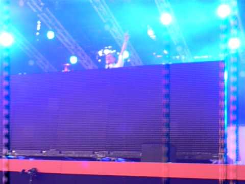 Armin van Buuren & van Velzen - Radio 538 Queensday 2011 Museumplein