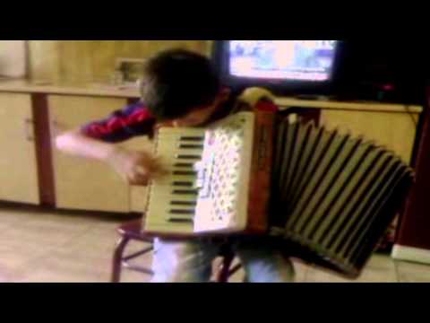 Helesteni     Lautar la 9 Ani  !