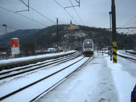 Příjezd vlaku Os 6904 - Ústí nad Labem hl.n.