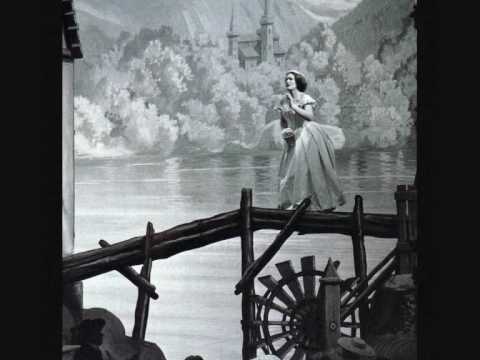 Dame Joan Sutherland. La Sonnambula. V. Bellini. Studio 1962.