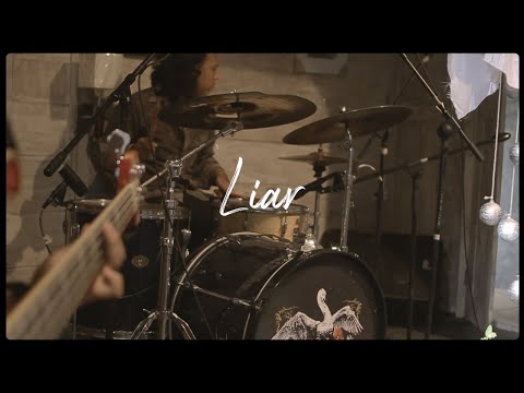 Liar - White Swan [Acoustic Session]