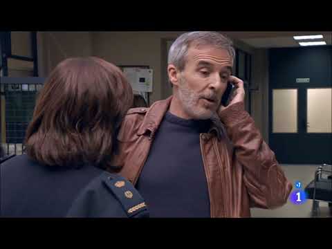 ELIAS LE DICE A MIRALLES QUE UN VECINO PUEDE HABER VISTO A ELENA RUIZ