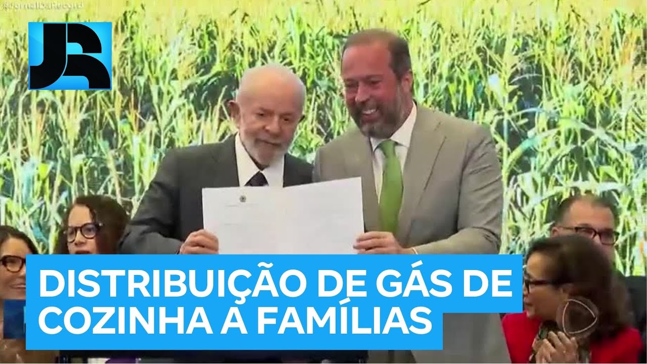 Lula assina decreto que amplia a distribuição do gás de cozinha para mais de 20 milhões de famílias