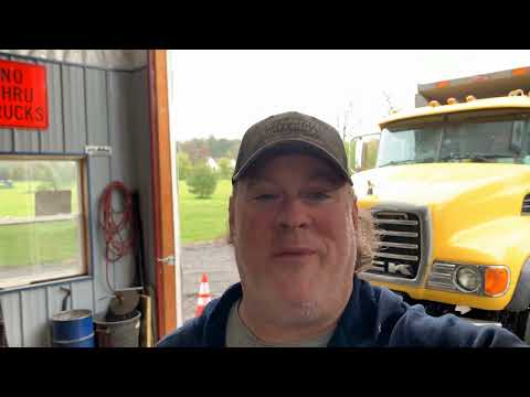 Mack Granite quick oil change