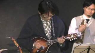 Takashi nakamura plays mandoline (The Third man Theme)