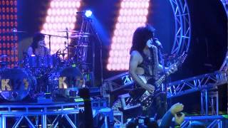 KISSONLINE EXCLUSIVE: KISS &quot;ANYTHING FOR MY BABY&quot; ON KISS KRUISE III
