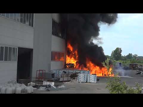 Incendio: valori dell'aria nella norma, a giorni altri esami