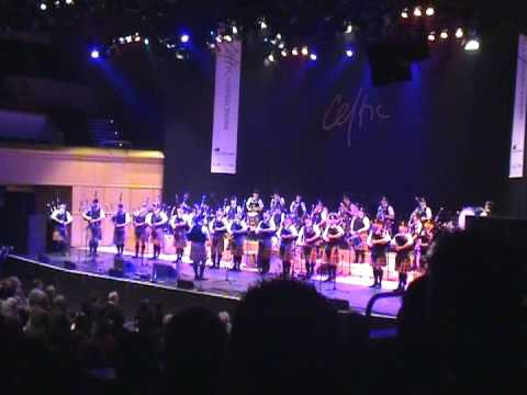 Strathclyde Police Pipe Band  - Celtic Connections 2009 Eavesdropper Set