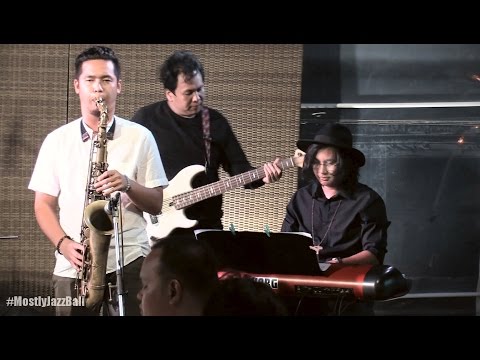 Indra Lesmana & Friends ft. Eva Celia - Sedalam Cintamu @ Mostly Jazz in Bali 25/09/2016 [HD]