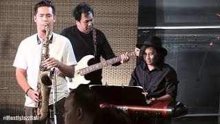 Download lagu Indra Lesmana & Friends ft. Eva Celia - Sedalam Cintamu @ Mostly Jazz in Bali 25/09/2016 [HD] mp3