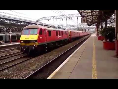 90036 "Driver Jack Mills" & 325003&325011&325008 at Crewe | 1S96 Willesden-Shieldmuir. 13/05/16