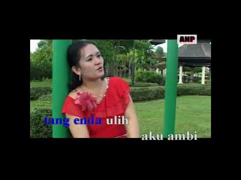 Lily Stephen - Penampak Dilindung Mua Ari (Official Karaoke Video)