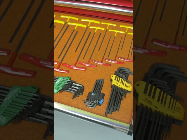 Vídeo relacionado con Shadow Foam Hoja mediana - 1000 mm x 500 mm | Espuma de corte y pelado para organización de cajas de herramientas, maletines de vuelo, bricolaje y sistemas de almacenamiento de herramientas (30 mm,