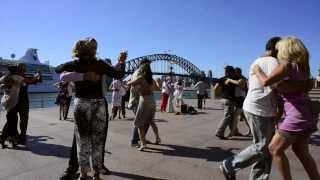 Sydney Tango Flashmob - Circular Quay