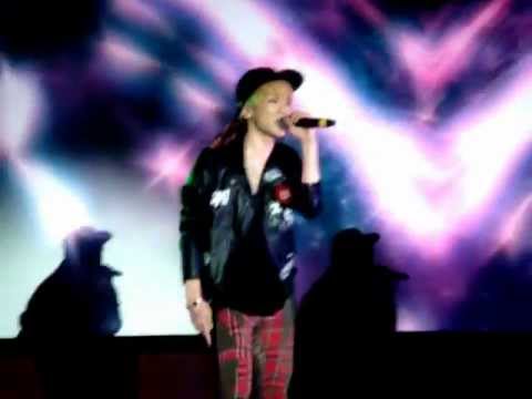 Key solo - Tik Tok [FANCAM 111103 Shinee in London]